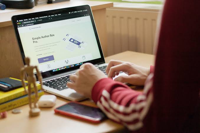 6 bước thiết kế website cá nhân chuẩn SEO từ A–Z.